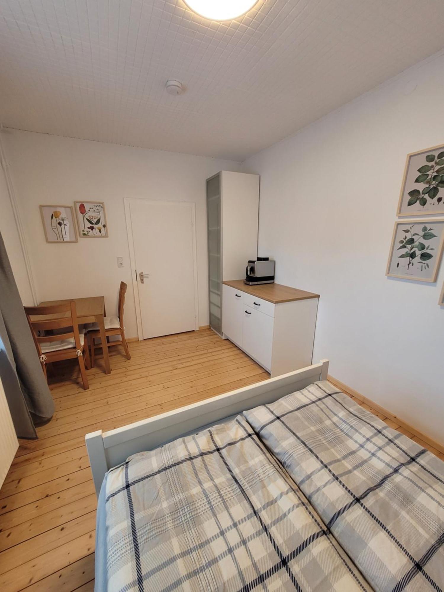 Ruhige, Kleine Unterkunft In Weyhe, Naehe Bremen Eksteriør bilde